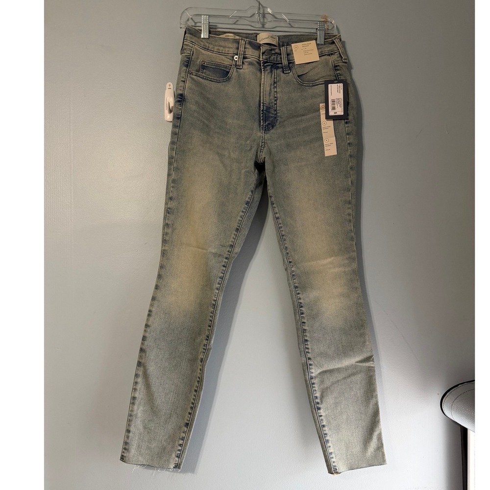 Universal Thread 8R High Rise Skinny Jeans Light Wash Raw Hem 2694